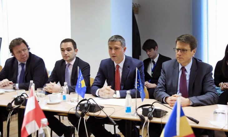 Çollaku informon ambasadorët rreth kritereve të mbetura për viza