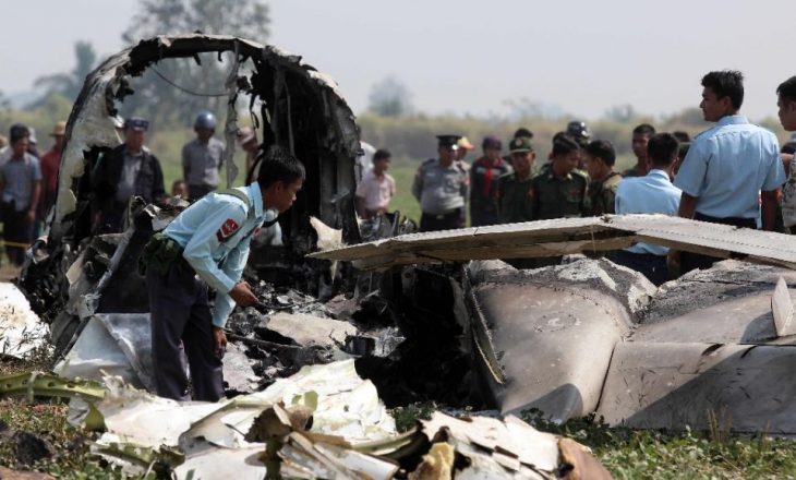 Katër të vdekur nga rrëzimi i një aeroplani në Mianmar