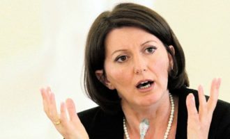 Jahjaga: Shkolla nuk t’bon njeri