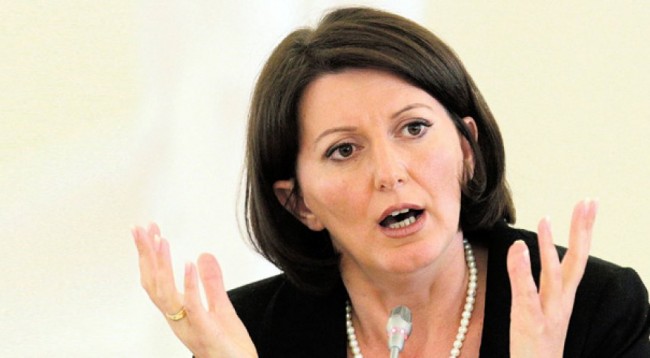 Jahjaga: Shkolla nuk t’bon njeri