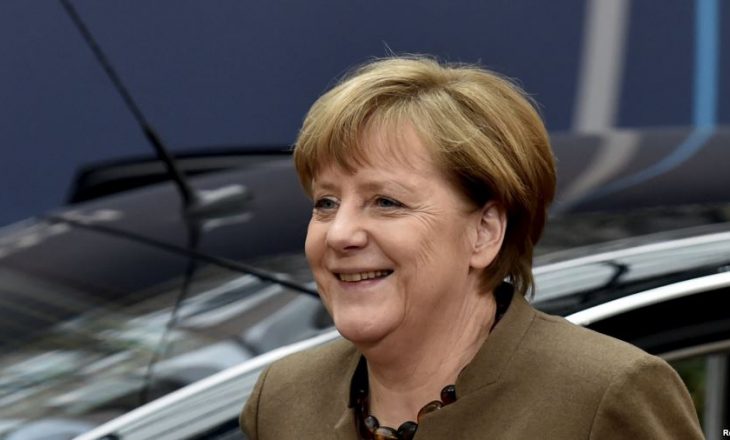 Merkel bënë thirrje për një treg të vetëm digjital Evropian  