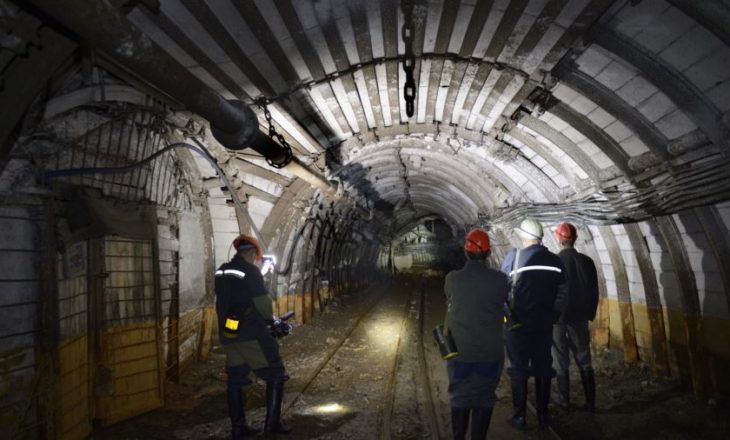 Nisin hetime për shpërthimin në minierën ruse