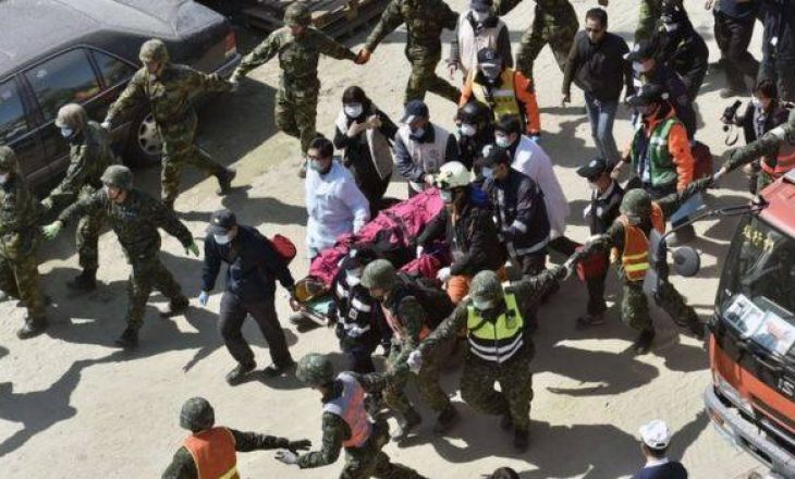 Tajvan, shpëton e gjallë pas 60 orë ngujimi nën rrënoja e ndërtesës