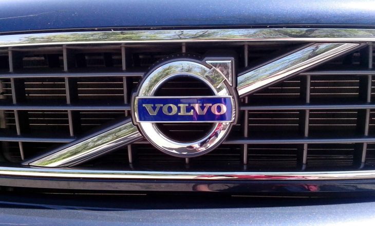 “Volvo” tërheqë nga tregu 59 mijë vetura në 40 vende