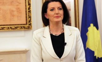 Jahjaga uron Osmanin: Uroj të jesh simbol uniteti