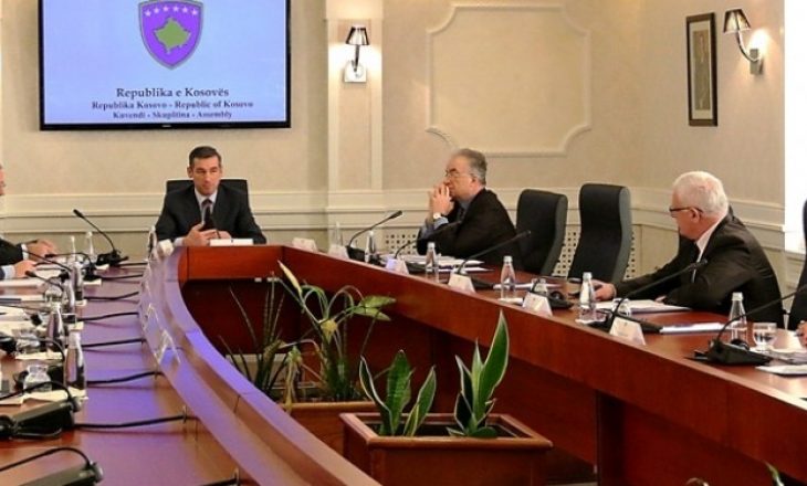 Fillon mbledhja e Kryesisë së Kuvendit pa përfaqësuesit e VV-së