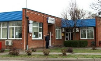 Favori 52 mijë eurosh  për kompaninë e lidhur me kryesuesin e bordit