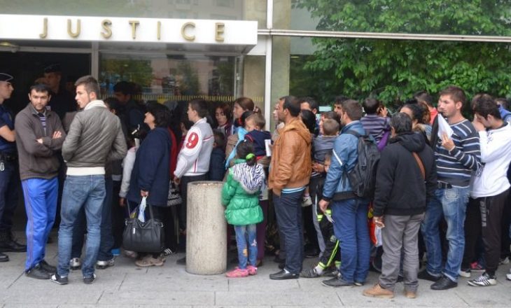 Kërkohet ndihmë edhe nga agjencitë turistike për ndalimin e azilkërkuesve