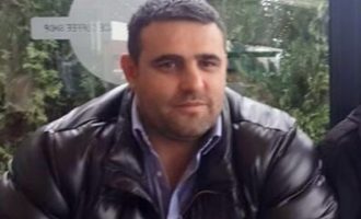 Beg Rizaj në krah të Triumf Rizës kundër Enver Sekiraçës