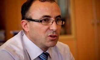 Haxha reagon pas ngritjes së aktakuzës ndaj tij: Akuzon Ahmet Shalën