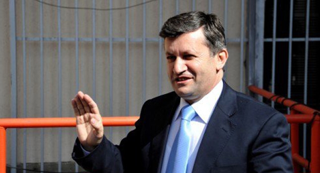 Lidhja Demokratike e Kosovës kërkon dënimin e gazetarit Vehbi Kajtazi