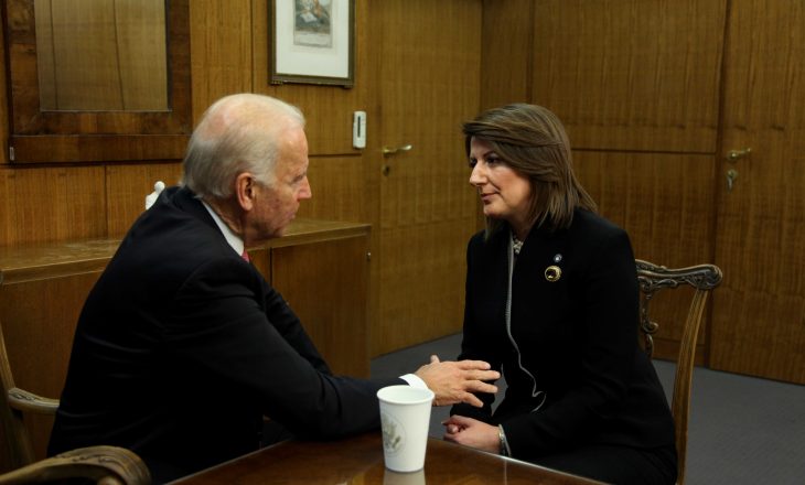 Presidentja takohet sot me zëvendëspresidentin amerikan Biden
