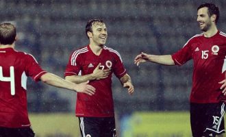 Zyrtare: Alban Meha lë Shqipërinë për Kosovën