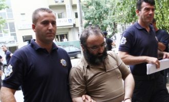 I deklaruari “i sëmurë mental” zbulohet duke bërë biznes nga burgu   