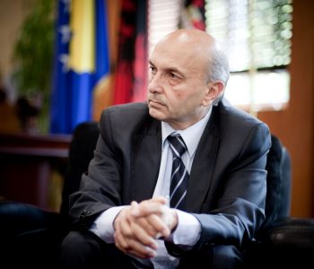 Qeveria i jep licencë për terminal kompanisë së  drejtuar nga djali i Isa Mustafës