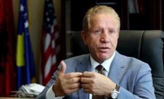 “Serbia angazhoi vajza të bukura” – Arsyetimi i Pacollit për dështimin në INTERPOL