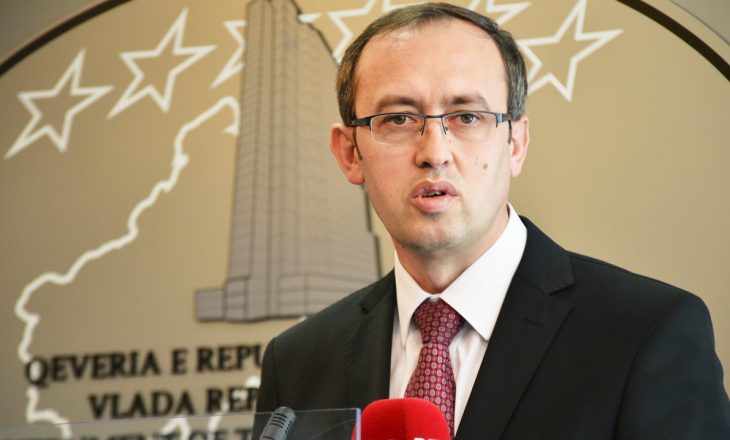 Ministri Hoti e komenton mocionin e opozitës
