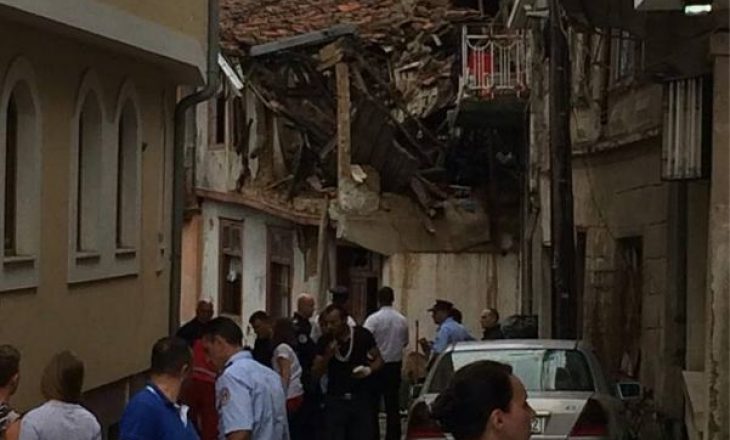 Një fëmijë e grua lëndohen rëndë pas shembjes së një shtëpie të vjetër në Prizren