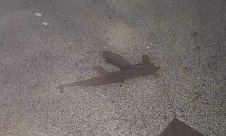 Kjo është arma që u përdor për sulmin në Aeroportin e Stambollit