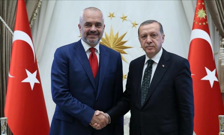 Kryeministri shqiptar takon Erdoganin