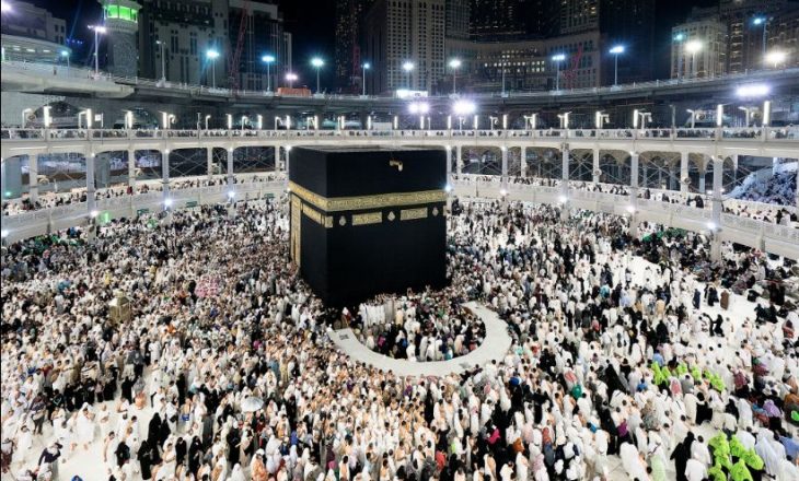 Mbi 1.5 milion besimtarë fillojnë pelegrinazhin e Haxhit