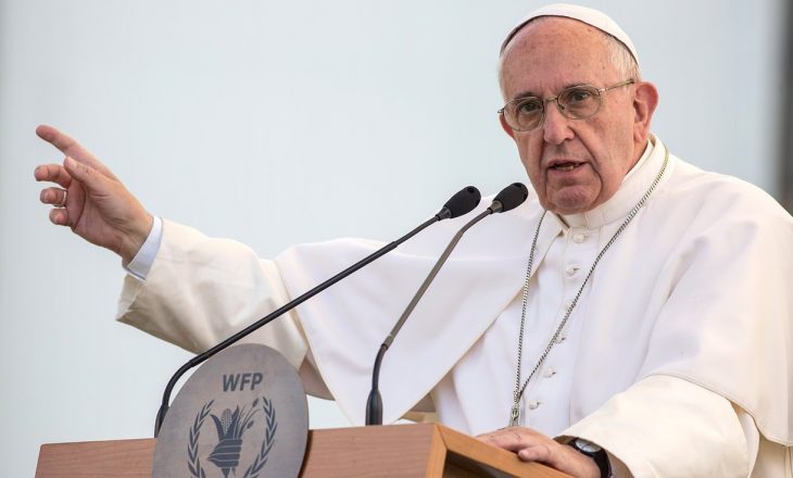 Papa refuzon donacionin pasi shuma përmbante numrat 666