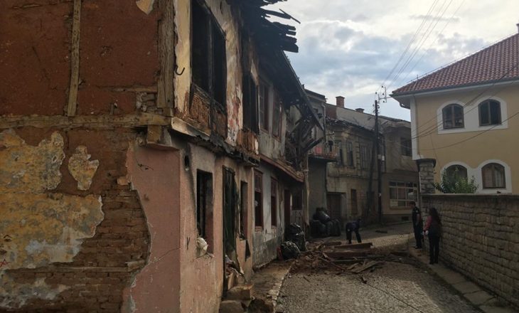 Komuna e Prizrenit do që t’i rrënojë shtëpitë e vjetra ku ndodhi tragjedia