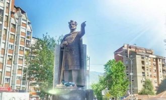 Protesta gjithëpopullore e një portali kundër shtatores së Car Lazarit