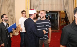 “Harami i tatuazheve” nuk e pengon miqësinë mes hoxhës dhe reperit