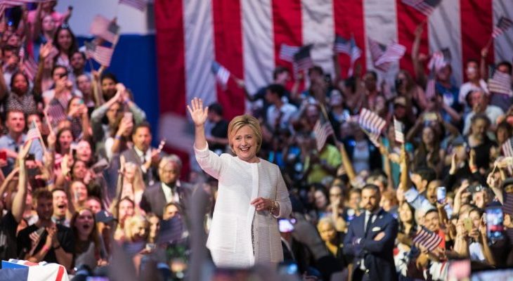 Clinton fiton nominimin historik për presidente