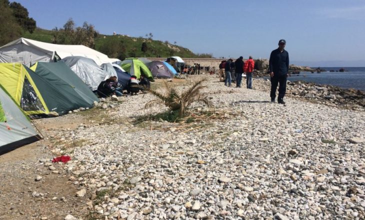 Greqia akuzon refugjatët se po ia prishin turizmin