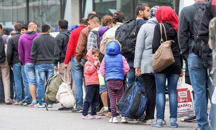 Për një vit rreth 30 mijë qytetarë braktisën Kosovën