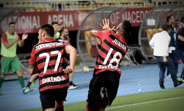 “Europa League”: Skuadra e preferuar e Shpend Ahmetit triumfon – Arshavin mposht Teutën