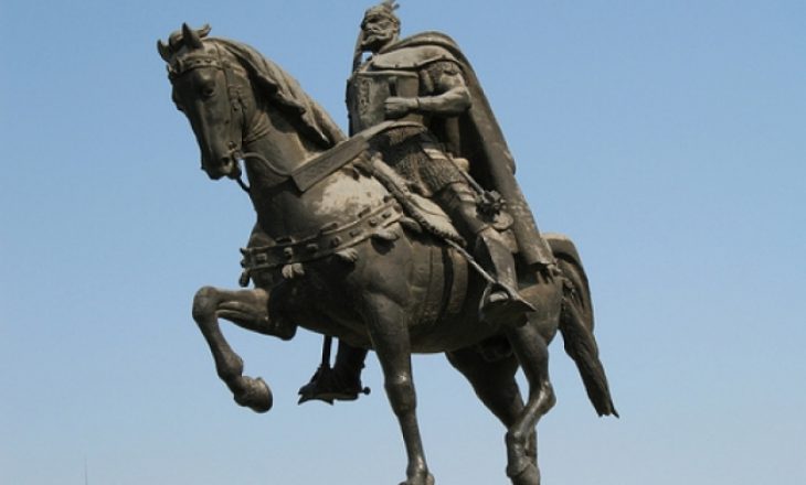 Historiani Drançolli shkruan për origjinën kosovare të Skënderbeut