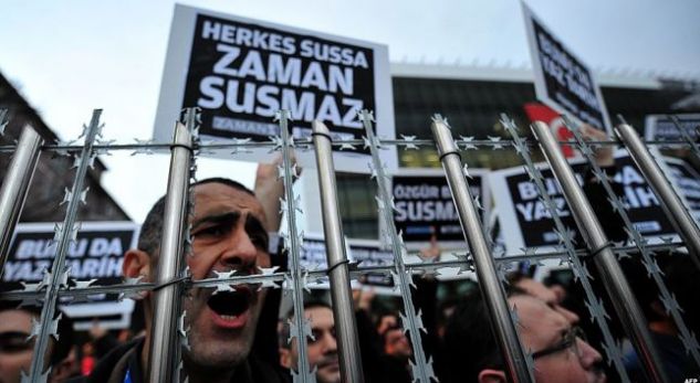 Arrestohen 47 gazetarë, ish-punonjës të gazetës opozitare Zaman në Turqi