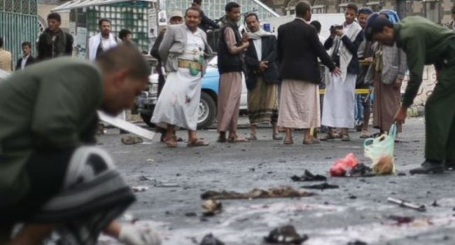 Sulm vetëvrasës në Jemen, dhjetëra të vrarë