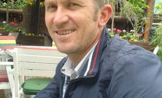 Ish-kryeredaktori i “Epokës së Re” thotë se kurrë nuk ka qenë në shërbim të Grabovcit