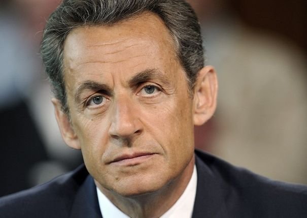 Sarkozy rikthehet në skenën politike