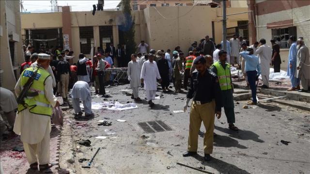 Talebanët vranë 70 njerëz në një spital në Pakistan
