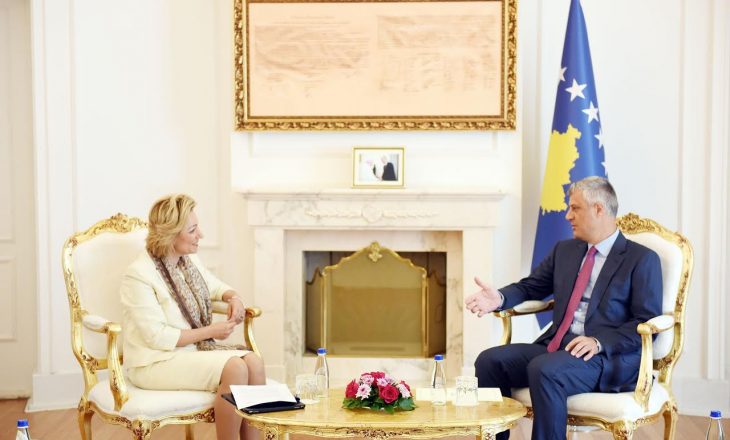 Thaçi kërkon liberalizim të vizave nga shefja e re e Zyrës së BE-së në Kosovë