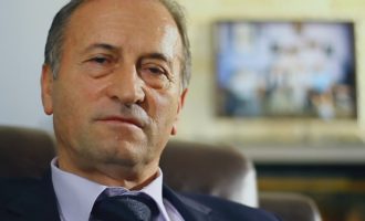 Jep dorëheqje gjyqtari që dyshohet se u korruptua nga grupi i Azem Sylës