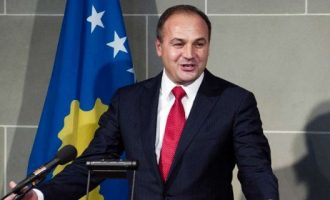 Kryediplomati kosovar fajëson vendet arabe për ekstremizmin fetar