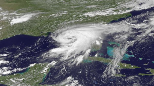 Florida goditet nga uragani Hermine