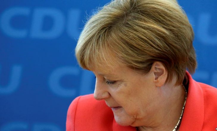 Merkel e pranoi një pjesë të fajit për disfatën zgjedhore