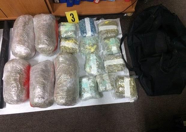 Policia konfiskon 35 kilogram marihuanë, arreston një person të dyshuar