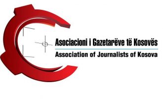 Reagimi i vonuar në mbrojtje të gazetarit që ndihet i pasigurt nga Vetëvendosje