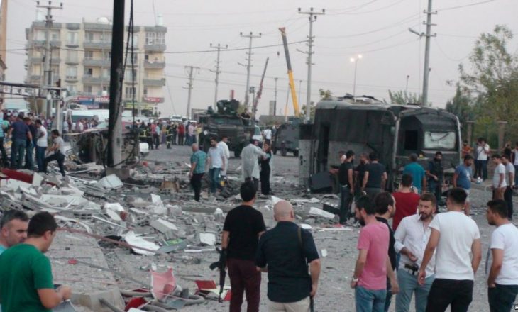 Arrinë në 10 numri i ushtarëve të vrarë nga sulmi në Turqi