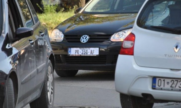 Reuters: Targat prej letrës zemërojnë vozitësit kosovarë