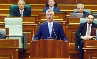 Liderët shtetëror heshtin ndaj arrestimit të shefit të policisë në Mitrovicë