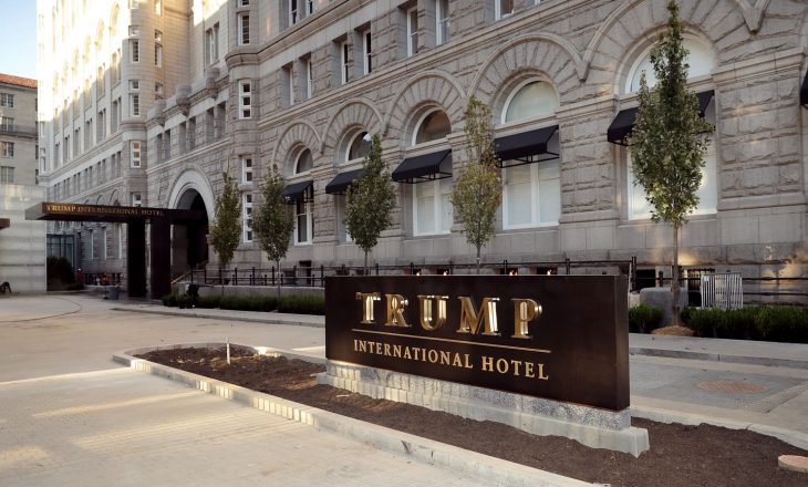 Hoteli i ri i Trump-it ofron gjithçka që ai pretendon se i urren